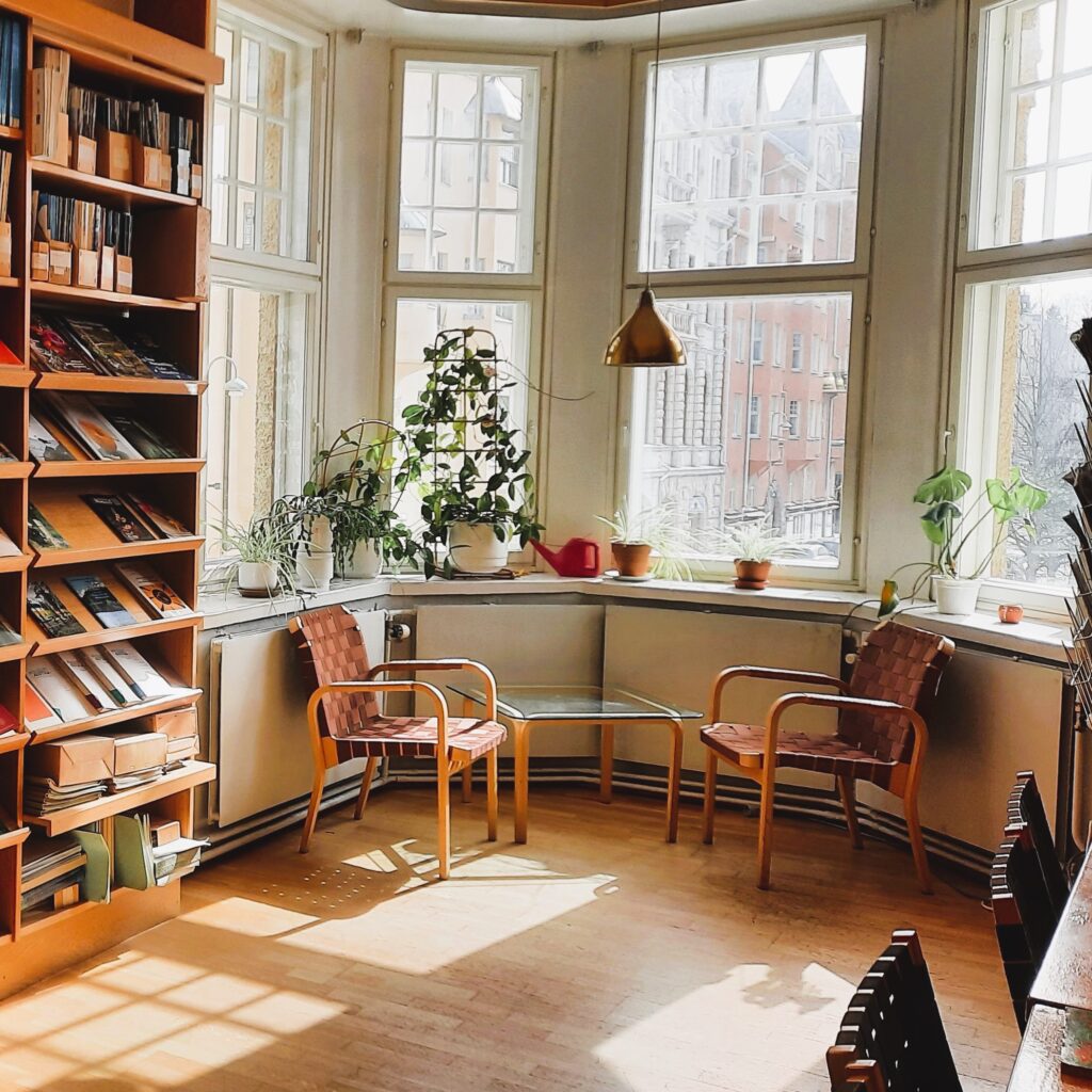 ÖffnungszeitenNeliö